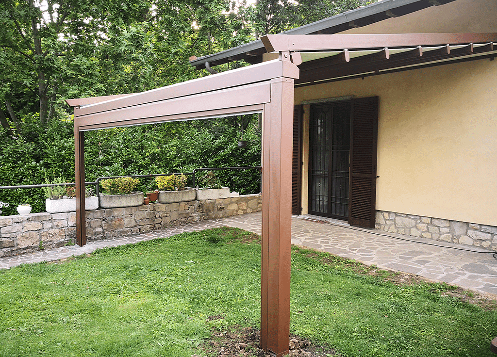 Pergola-con-pendenza-colore-Mars-modificato
