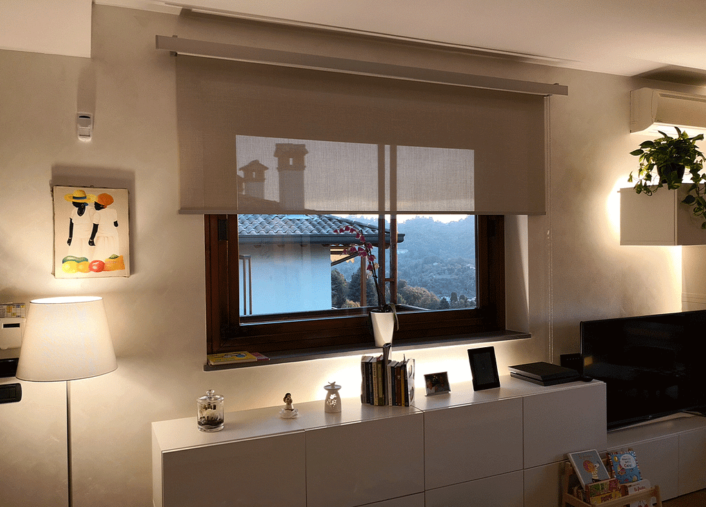 Tenda-a-rullo-modello-Laylight-modificato